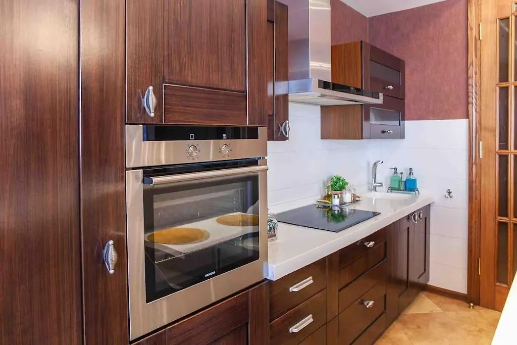 Gg Home - Cozy 3 Bedroom Apartment In Vake At Mziuri Park Tbilissi