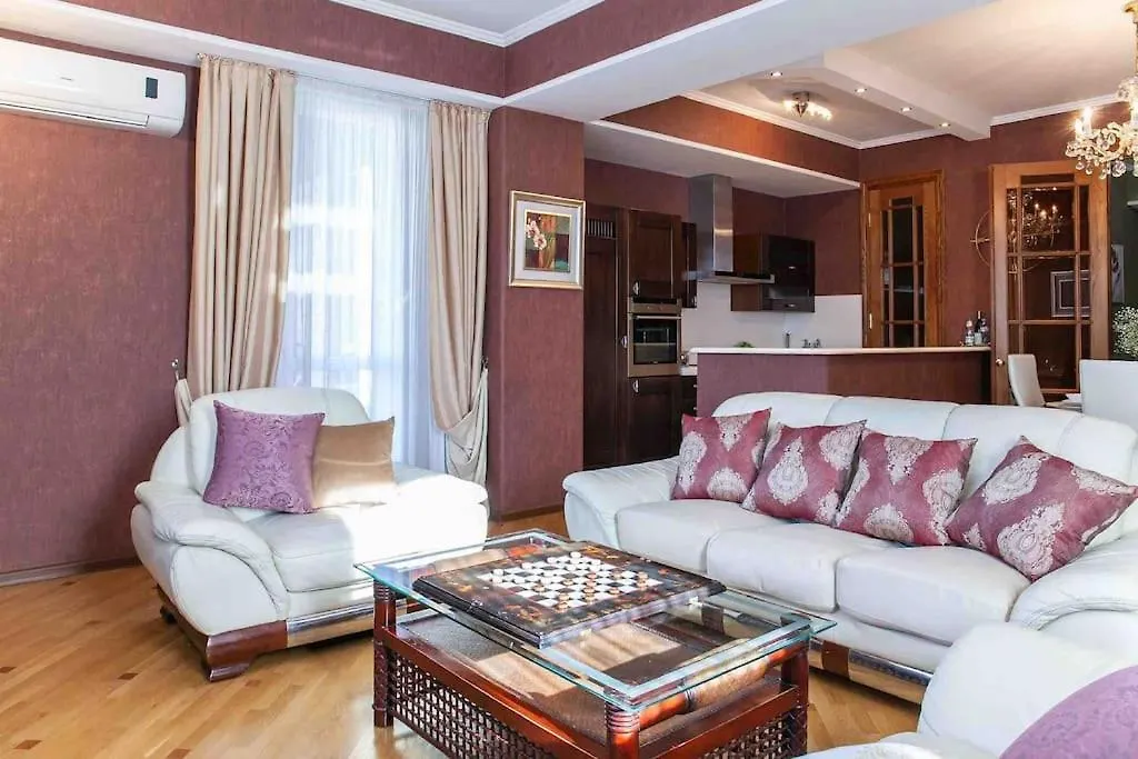 Gg Home - Cozy 3 Bedroom Apartment In Vake At Mziuri Park Tbilissi Géorgie
