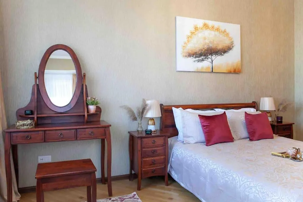 Gg Home - Cozy 3 Bedroom Apartment In Vake At Mziuri Park Tbilissi 0*,